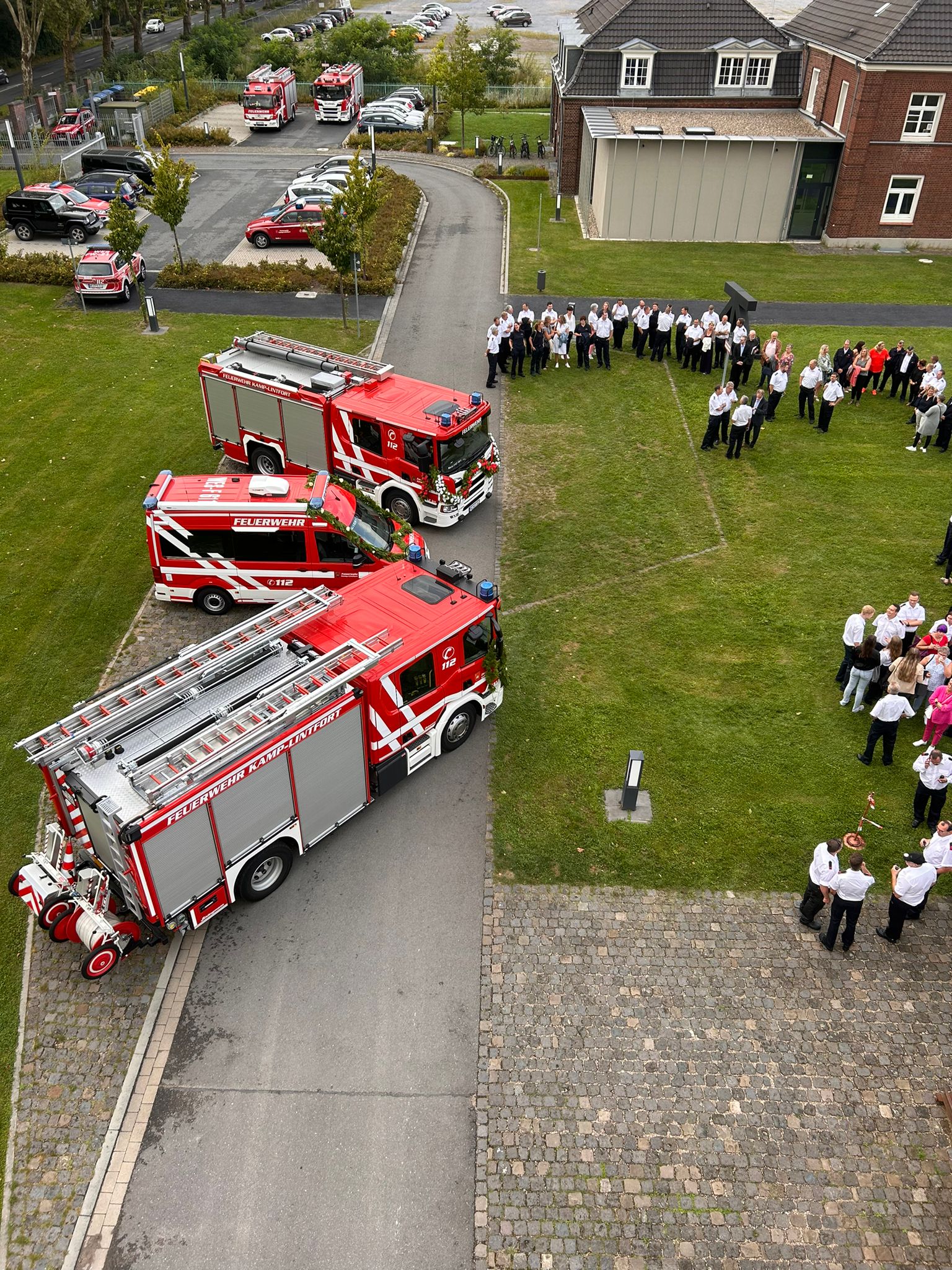Freiwillige Feuerwehr Kamp-Lintfort feiert am Schirrhof